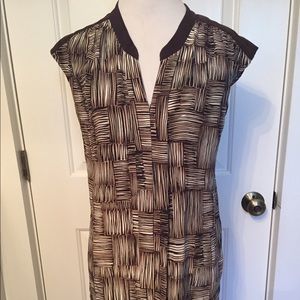 WORTH TOP BLOUSE TUNIC BROWN CREAM PRINT SILK   SLEEVELESS BUTTON FRONT Size P=S